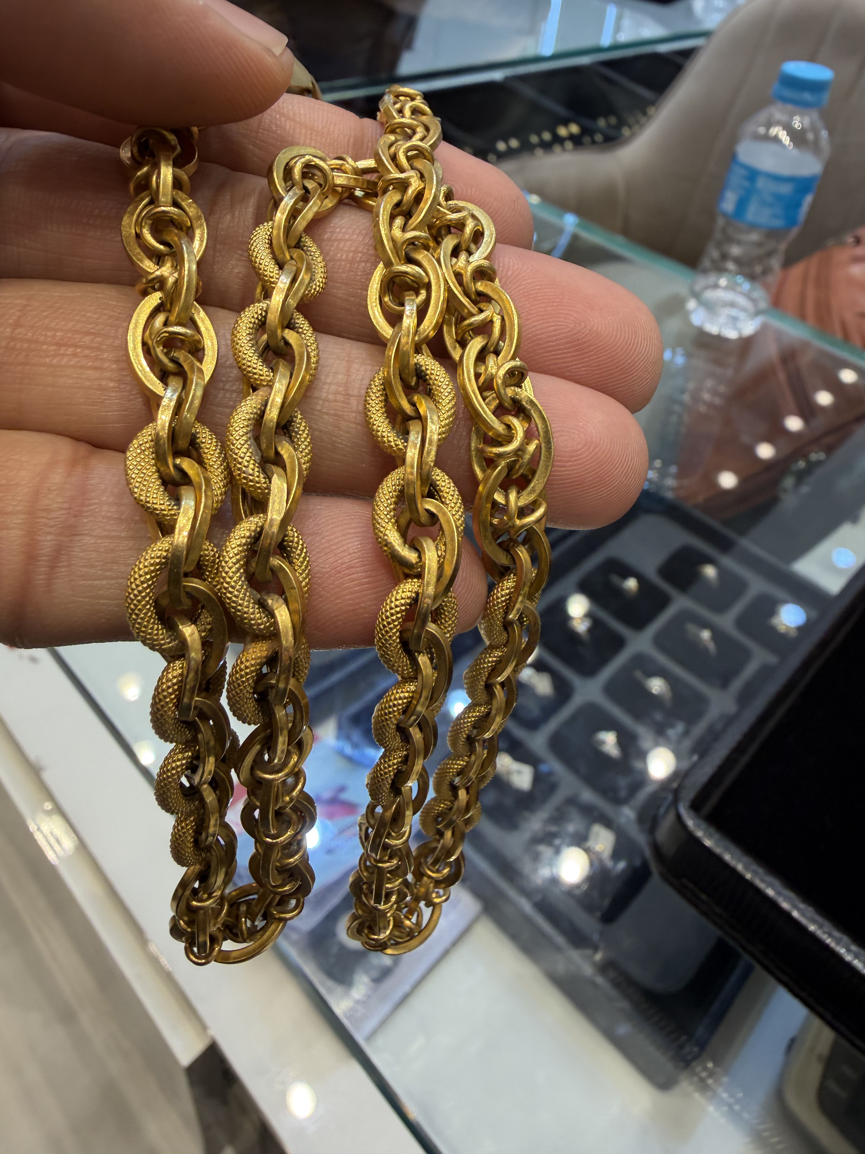 Collection necklace piece